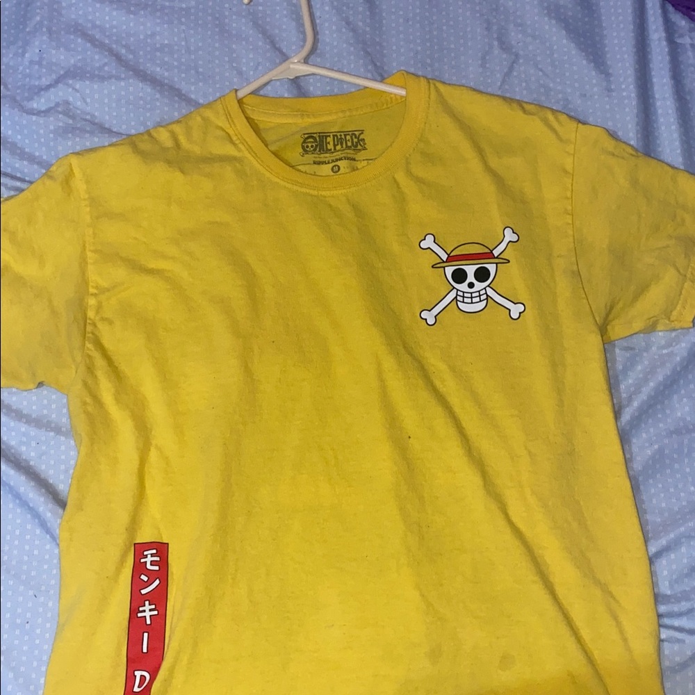 Yellow T shirt anime one piece - Picture 2 of 4